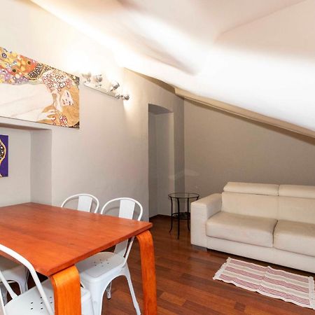 San Salvario Apt With Balcony Turin Ngoại thất bức ảnh