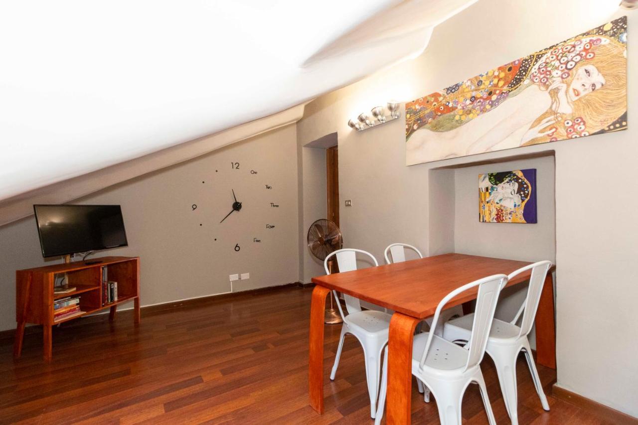 San Salvario Apt With Balcony Turin Ngoại thất bức ảnh