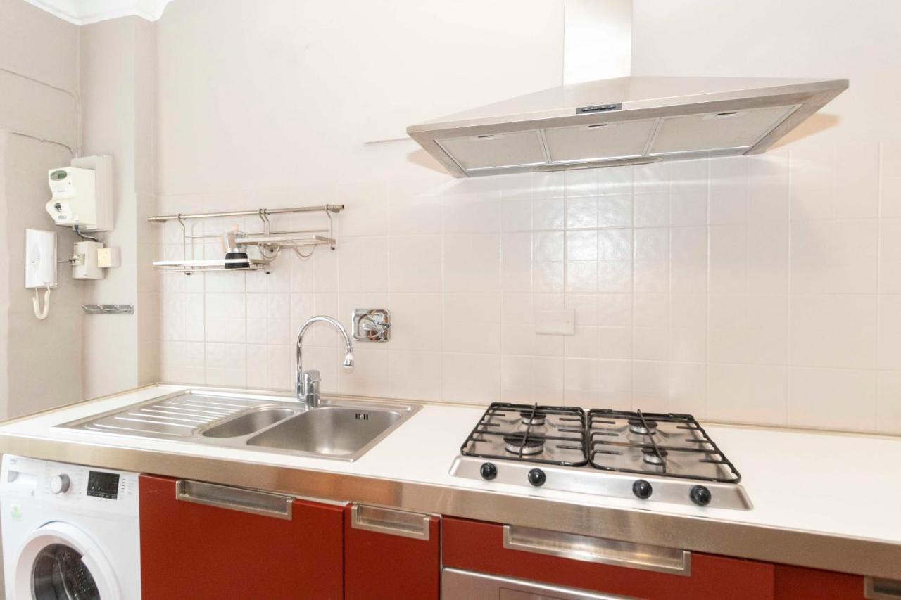 San Salvario Apt With Balcony Turin Ngoại thất bức ảnh