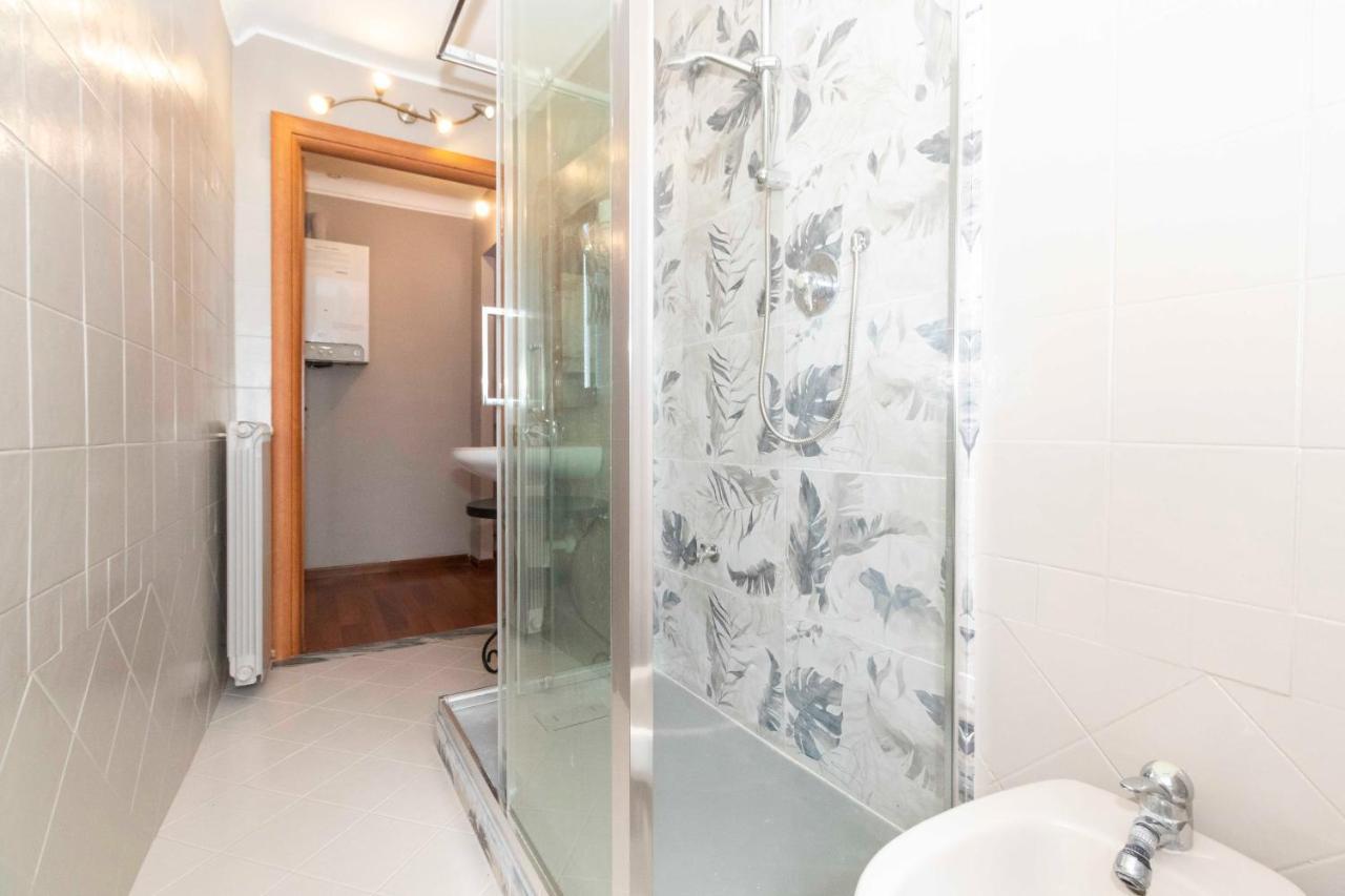 San Salvario Apt With Balcony Turin Ngoại thất bức ảnh