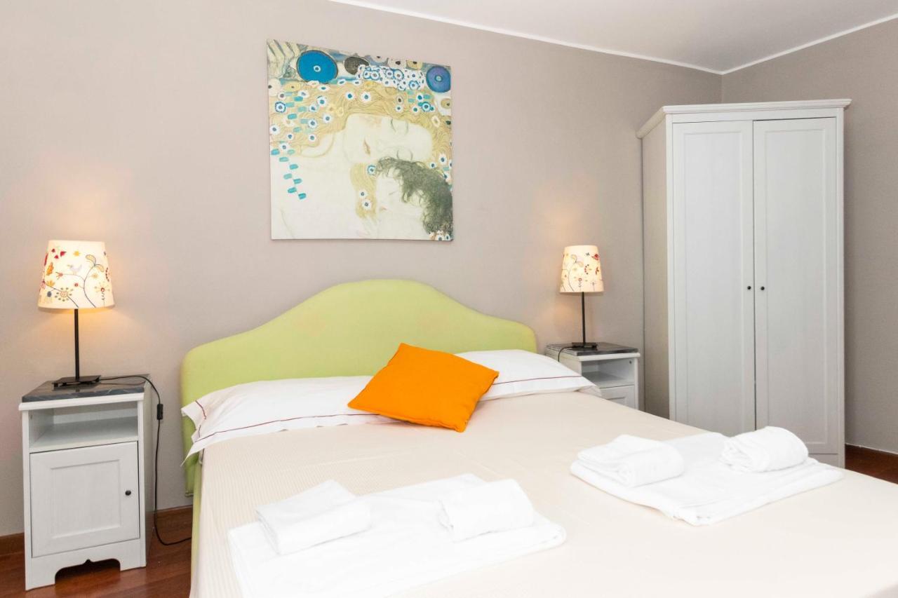 San Salvario Apt With Balcony Turin Ngoại thất bức ảnh