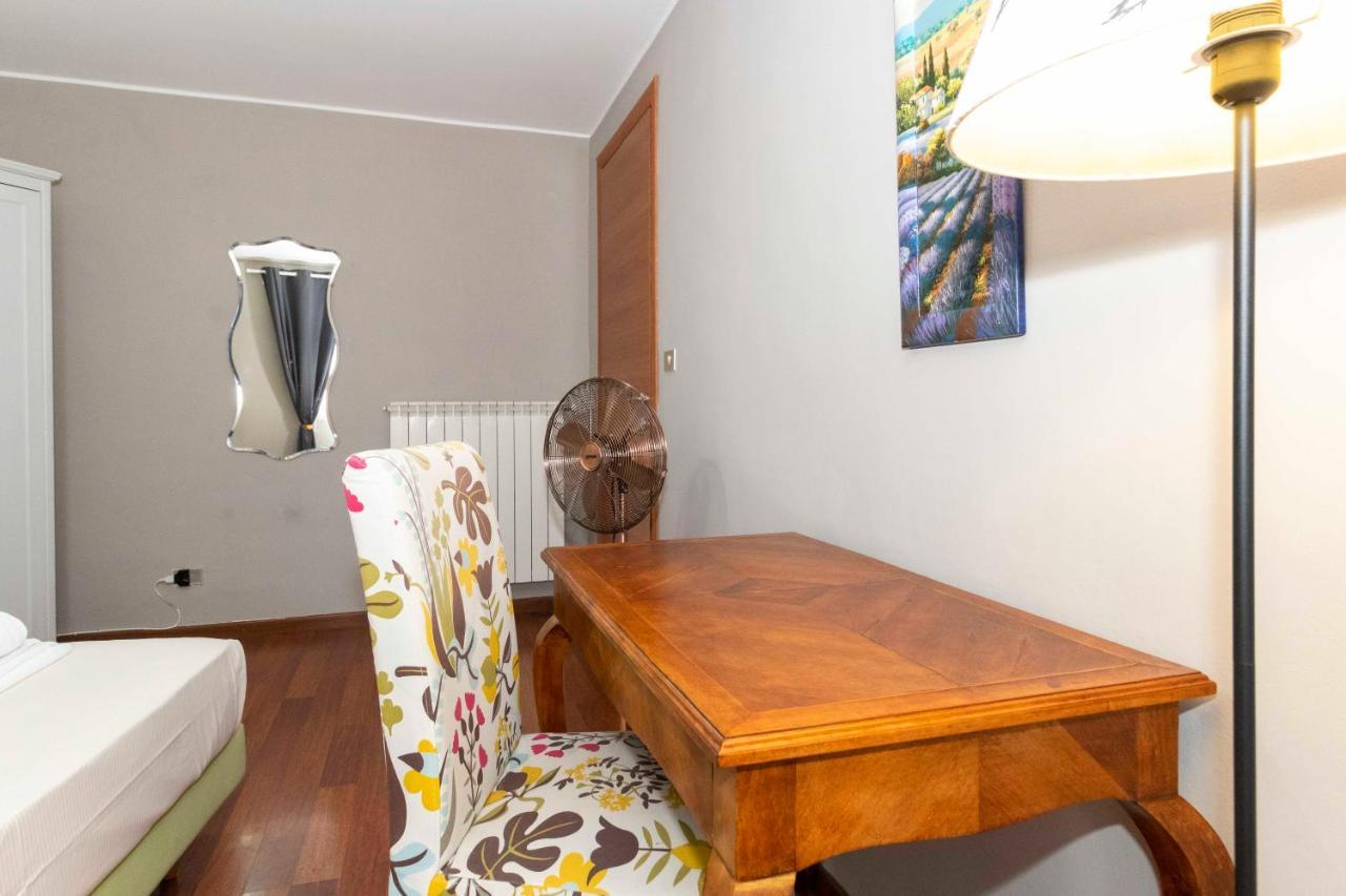 San Salvario Apt With Balcony Turin Ngoại thất bức ảnh