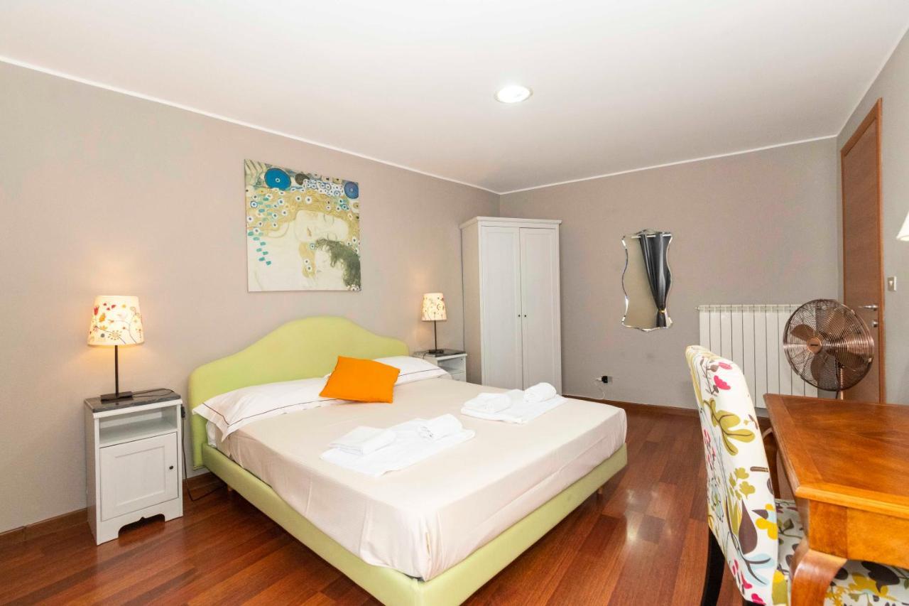 San Salvario Apt With Balcony Turin Ngoại thất bức ảnh
