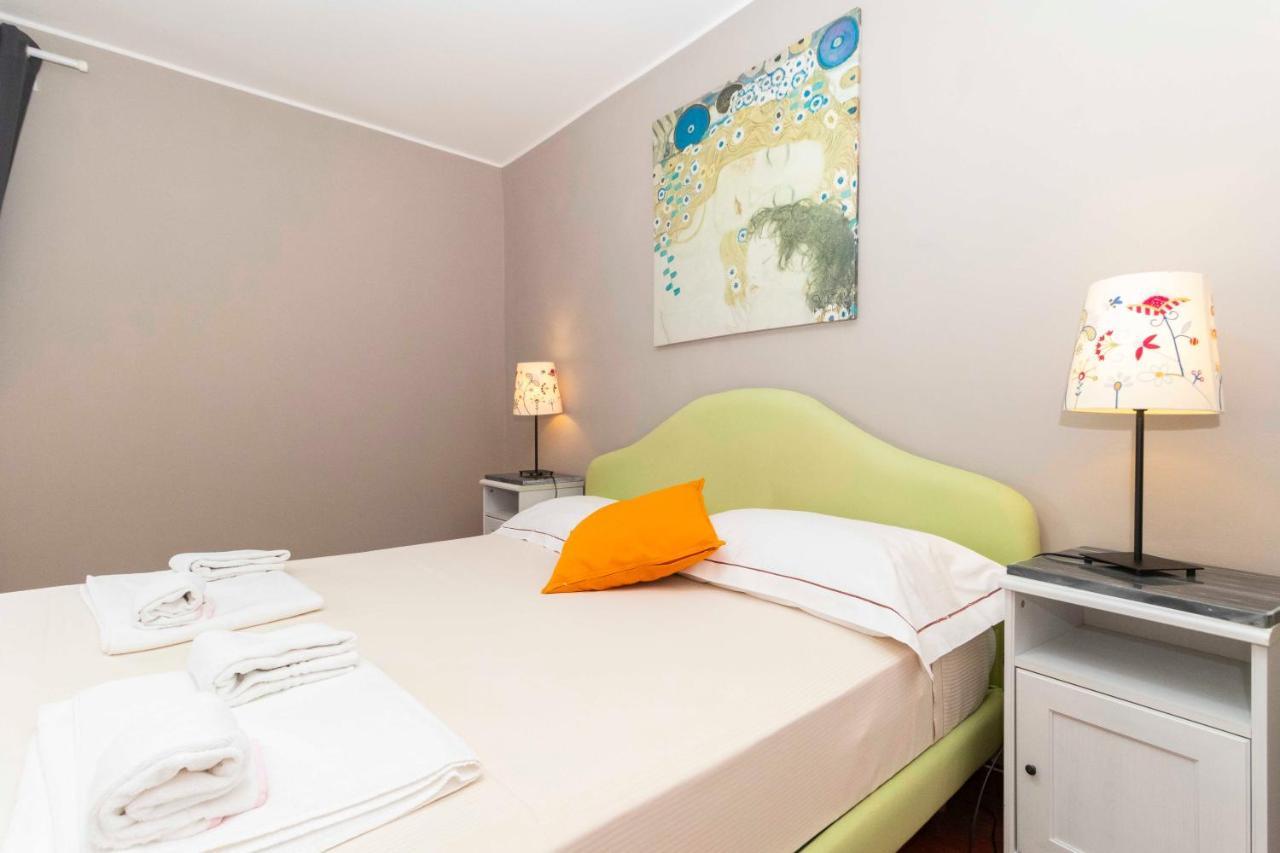 San Salvario Apt With Balcony Turin Ngoại thất bức ảnh