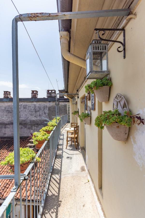 San Salvario Apt With Balcony Turin Ngoại thất bức ảnh